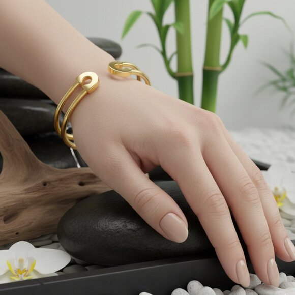 🆕 Modern Open Cuff Pin-Shaped Trendy Bracelet 18K Gold Plated Stainless Steel - Picture 11 of 14